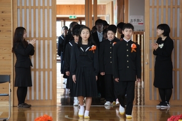 写真：飛島村立小中一貫教育校飛島学園飛島小学校卒業式