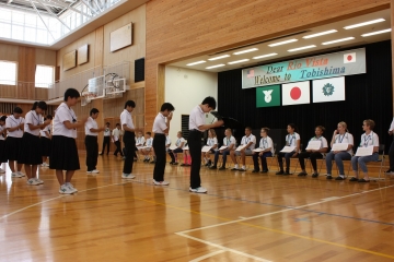 写真：リオビスタ市姉妹都市交流団来村