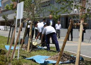 写真：リオビスタ市姉妹都市交流団来村