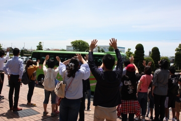 写真：リオビスタ市姉妹都市交流団離村式