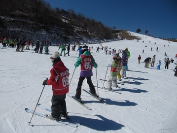 写真：豊根村　雪遊び