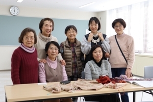 写真：手芸クラブのみなさん