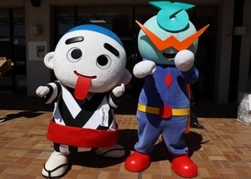 写真:とびしマルシェの様子2