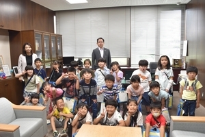 写真：村長室訪問4