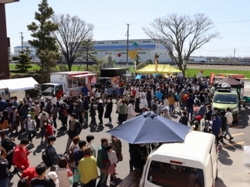 写真：とびしマルシェ5