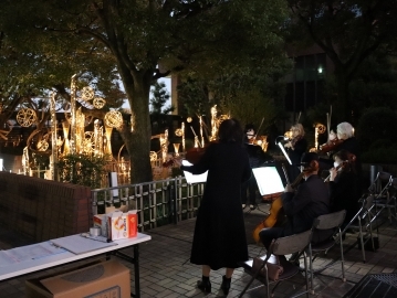 写真：竹あかり「Tobishima　Lights」2