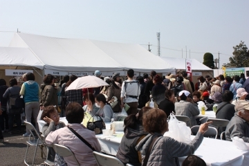 写真：とびしマルシェ3