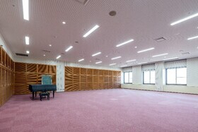 写真：3階音楽レクリエーション室